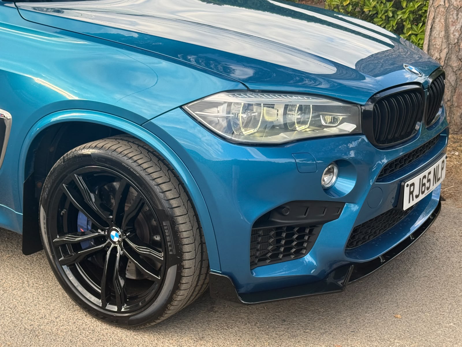 2015 BMW X5 M thumbnail 10