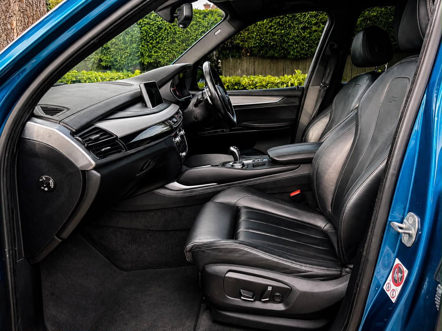 2015 BMW X5 M thumbnail 18