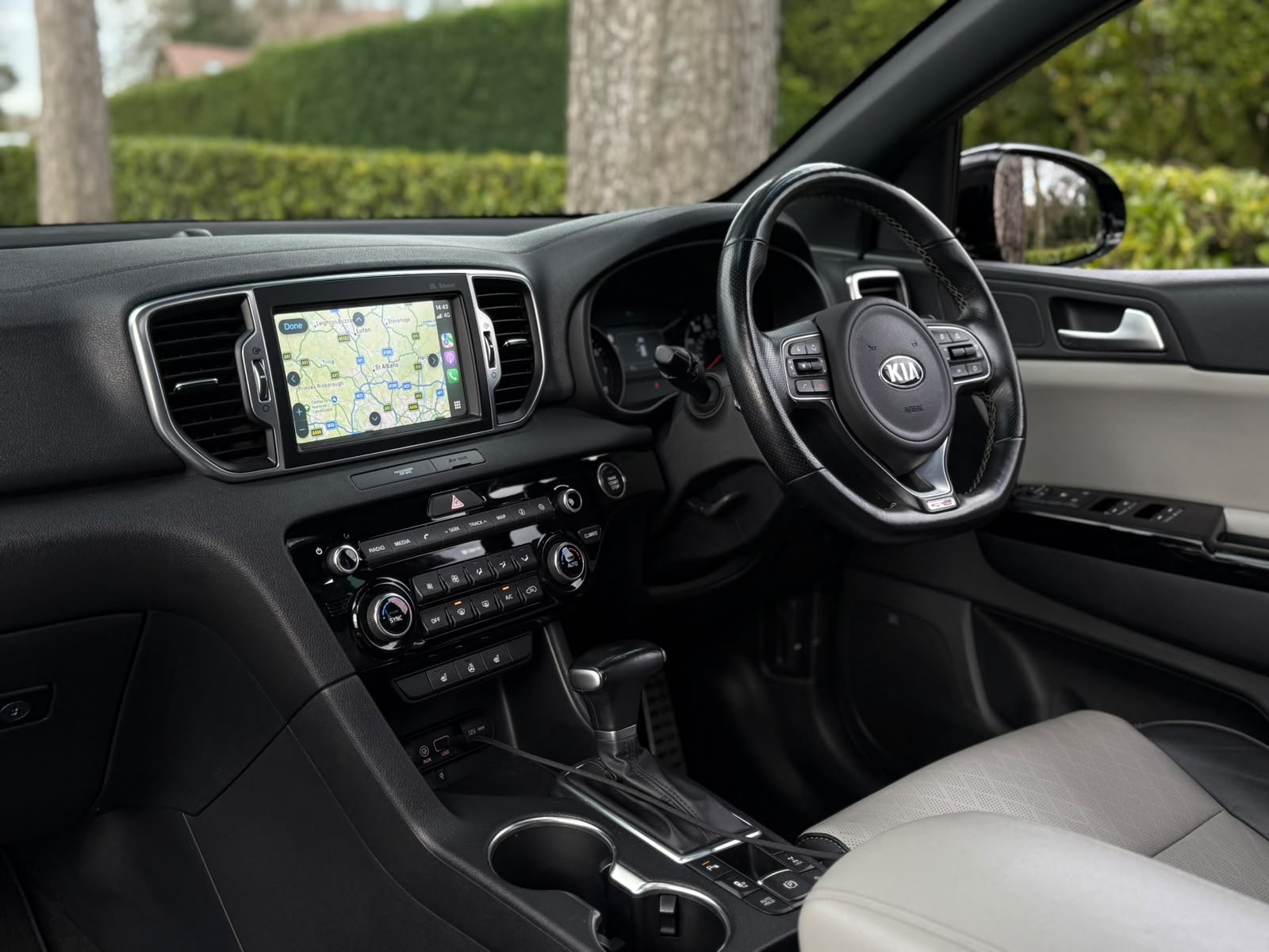 2017 Kia Sportage thumbnail 32